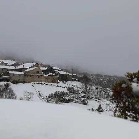 Casa Do Azevim بيت للعطل *